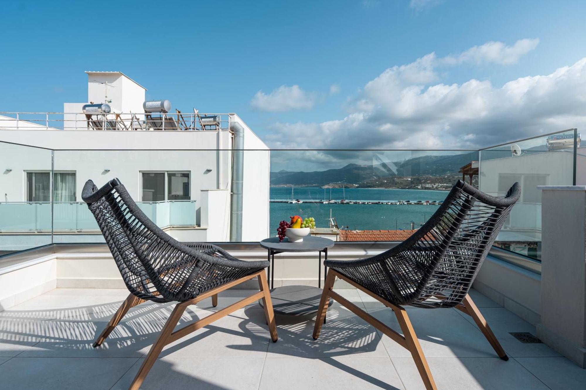 Althea Suites Sitia  Rum bild